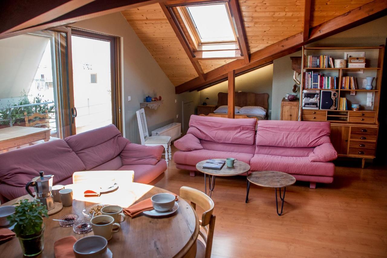 Apartamento Country Style Attic In The Heart Of Preveza Exterior foto